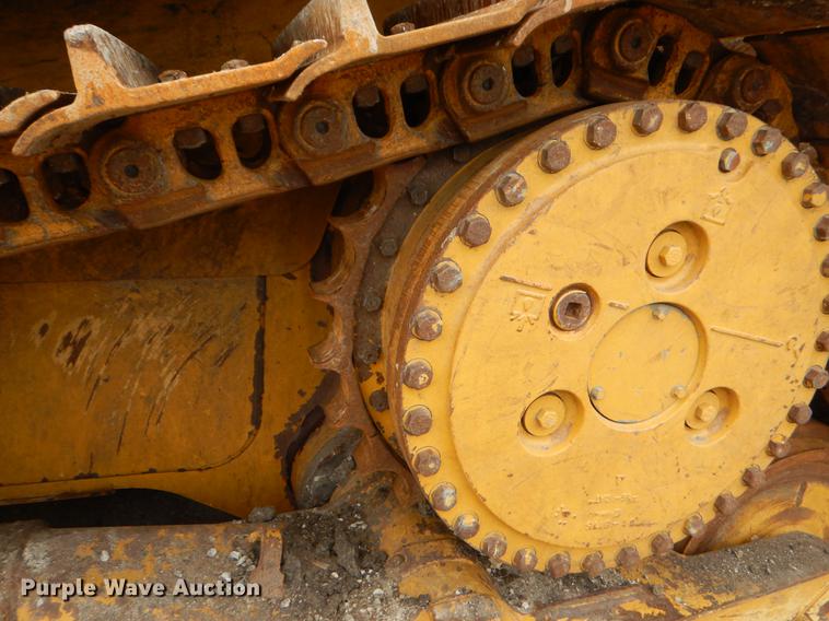 image for item FQ9703 2011 Caterpillar D6T XL dozer