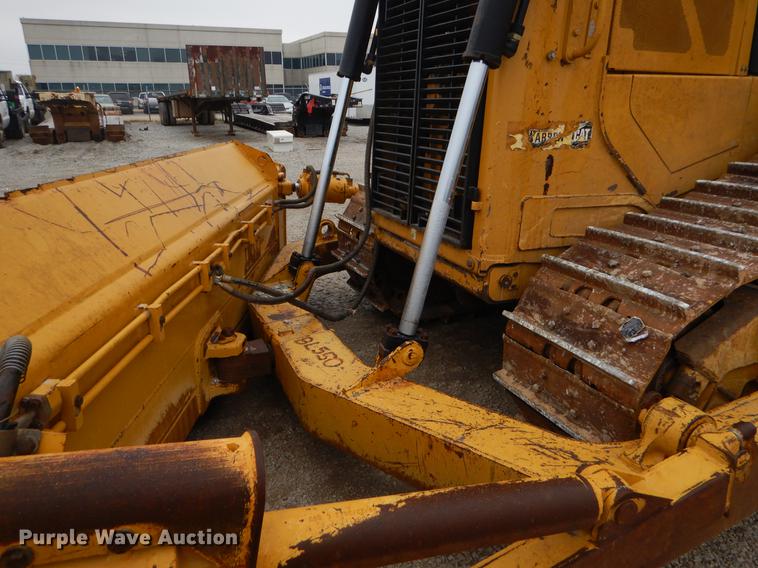 image for item FQ9703 2011 Caterpillar D6T XL dozer