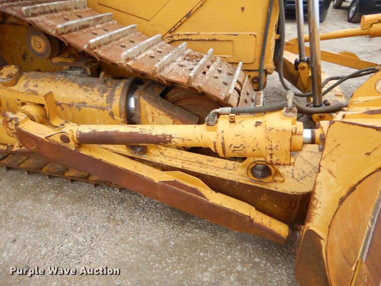 image for item FQ9703 2011 Caterpillar D6T XL dozer
