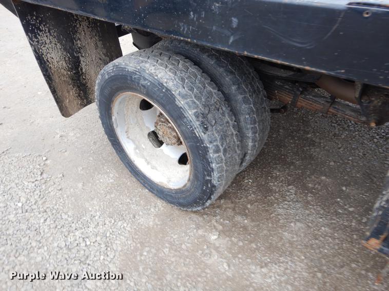 image for item FQ9704 2014 Dodge Ram 5500 Crew Cab flatbed truck