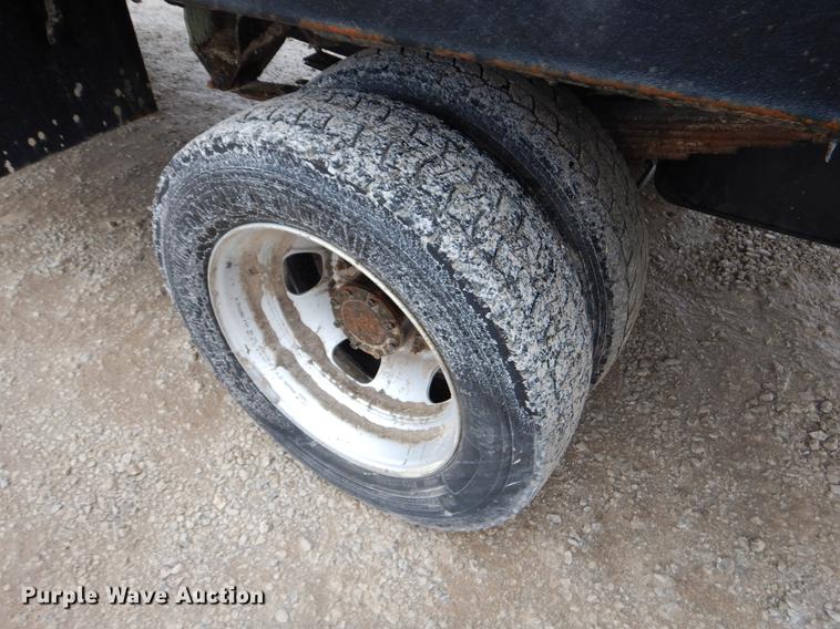 image for item FQ9704 2014 Dodge Ram 5500 Crew Cab flatbed truck