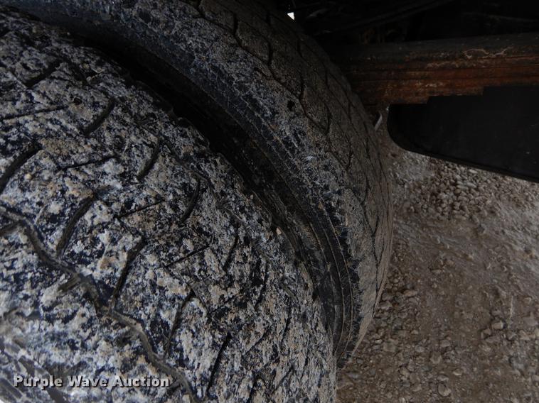 image for item FQ9704 2014 Dodge Ram 5500 Crew Cab flatbed truck