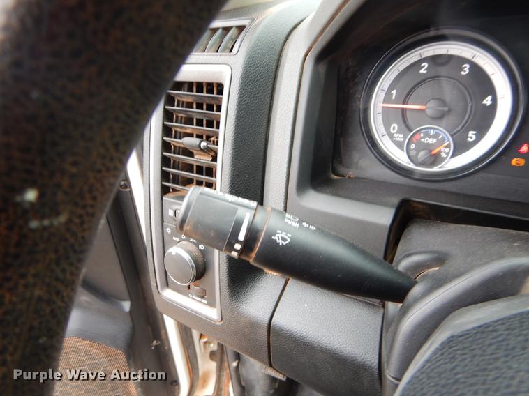 image for item FQ9705 2014 Dodge Ram 5500 Crew Cab flatbed truck