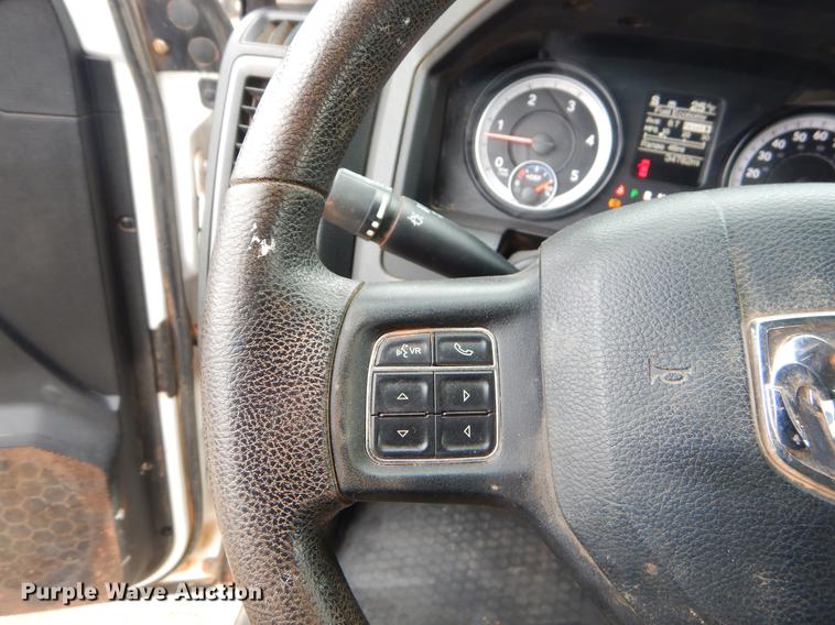 image for item FQ9705 2014 Dodge Ram 5500 Crew Cab flatbed truck