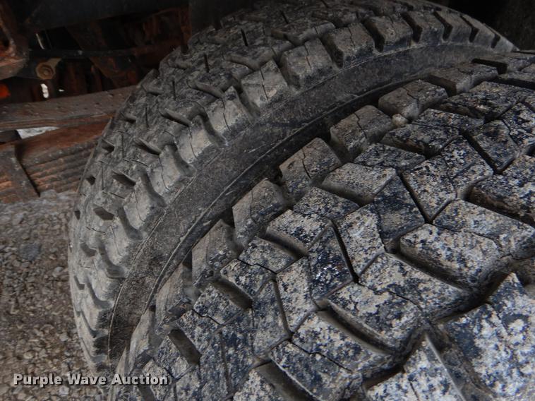 image for item FQ9705 2014 Dodge Ram 5500 Crew Cab flatbed truck