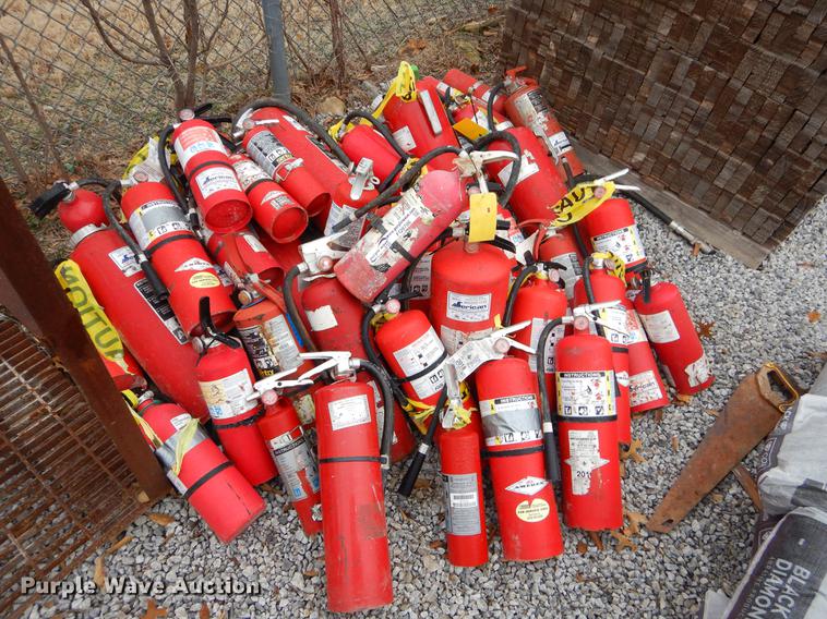 image for item FQ9706 Approximately 40 fire extinguishers