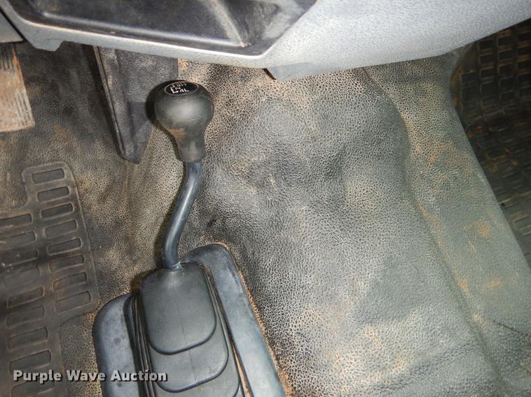 image for item FQ9707 2011 Ford F450 Super Duty Crew Cab flatbed truck with crane