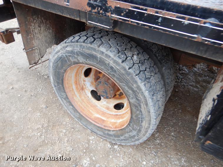 image for item FQ9707 2011 Ford F450 Super Duty Crew Cab flatbed truck with crane