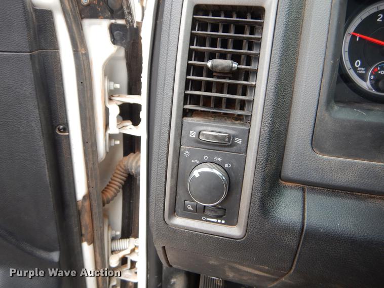 image for item FQ9708 2014 Dodge Ram 5500 Crew Cab flatbed truck