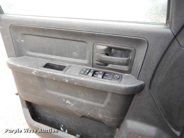 image for item FQ9708 2014 Dodge Ram 5500 Crew Cab flatbed truck