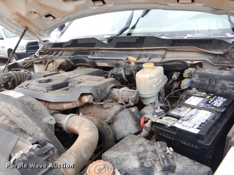 image for item FQ9708 2014 Dodge Ram 5500 Crew Cab flatbed truck