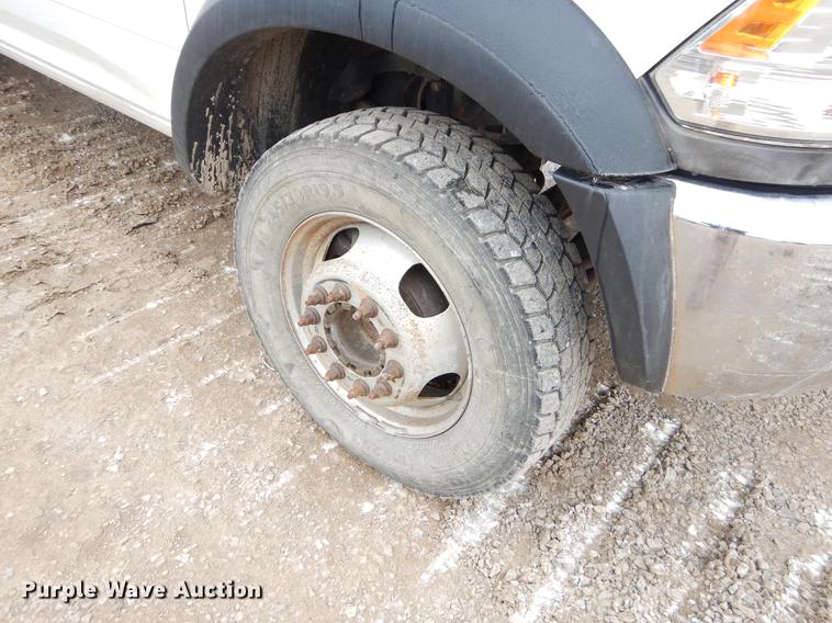 image for item FQ9708 2014 Dodge Ram 5500 Crew Cab flatbed truck