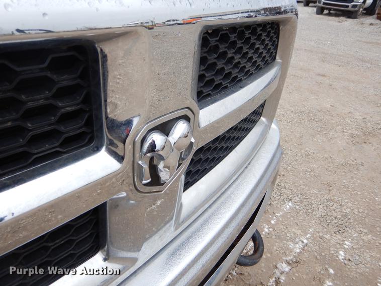 image for item FQ9708 2014 Dodge Ram 5500 Crew Cab flatbed truck