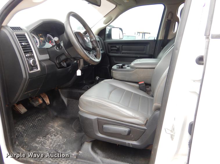 image for item FQ9709 2014 Dodge Ram 5500 Crew Cab flatbed truck