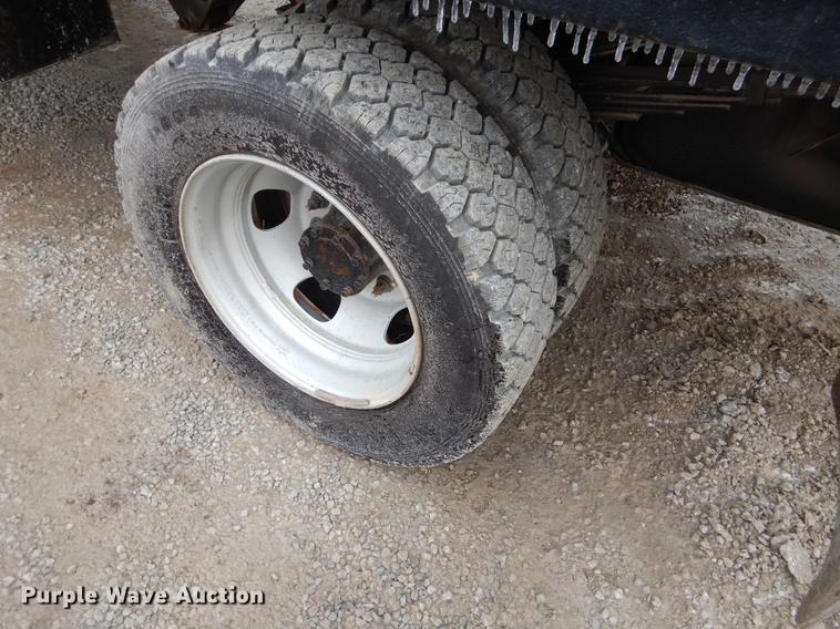 image for item FQ9709 2014 Dodge Ram 5500 Crew Cab flatbed truck