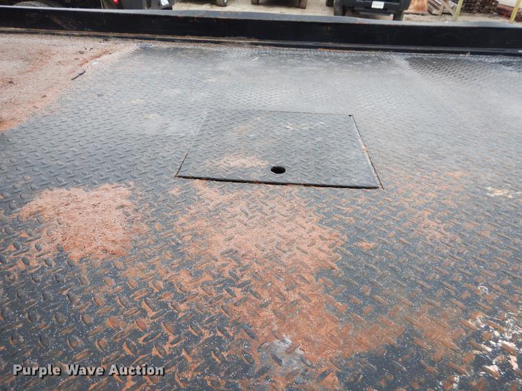 image for item FQ9709 2014 Dodge Ram 5500 Crew Cab flatbed truck