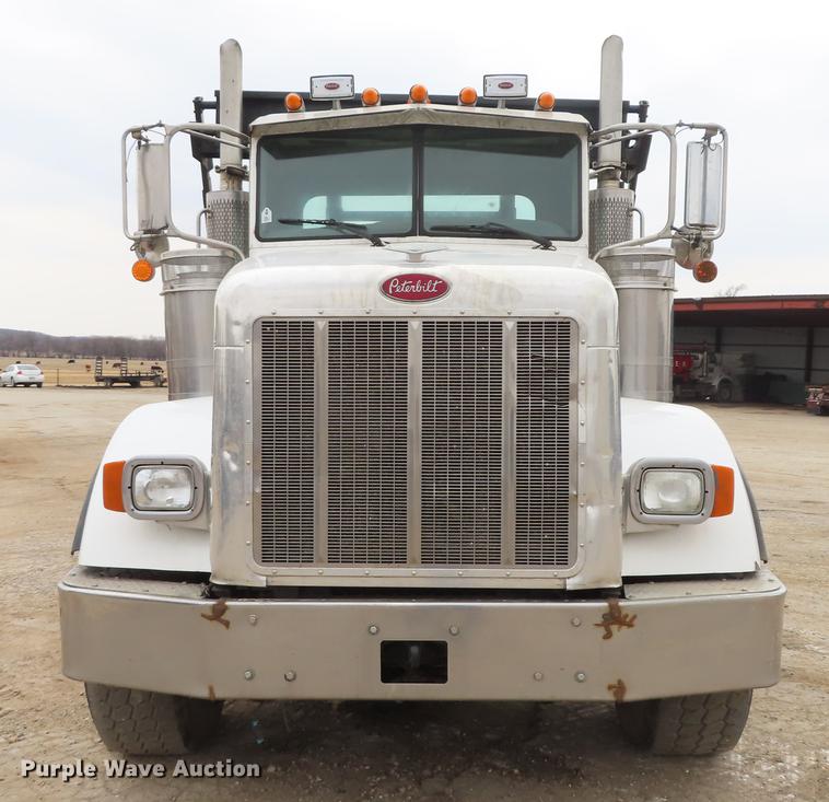 image for item L1489 2005 Peterbilt 378 roll off container truck
