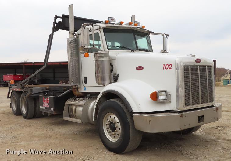 image for item L1489 2005 Peterbilt 378 roll off container truck