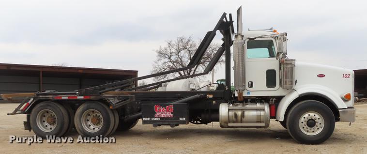 image for item L1489 2005 Peterbilt 378 roll off container truck