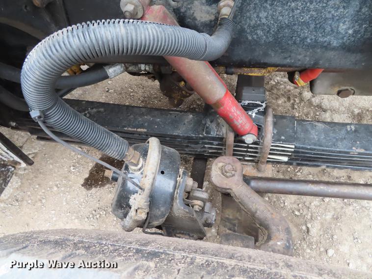 image for item L1489 2005 Peterbilt 378 roll off container truck