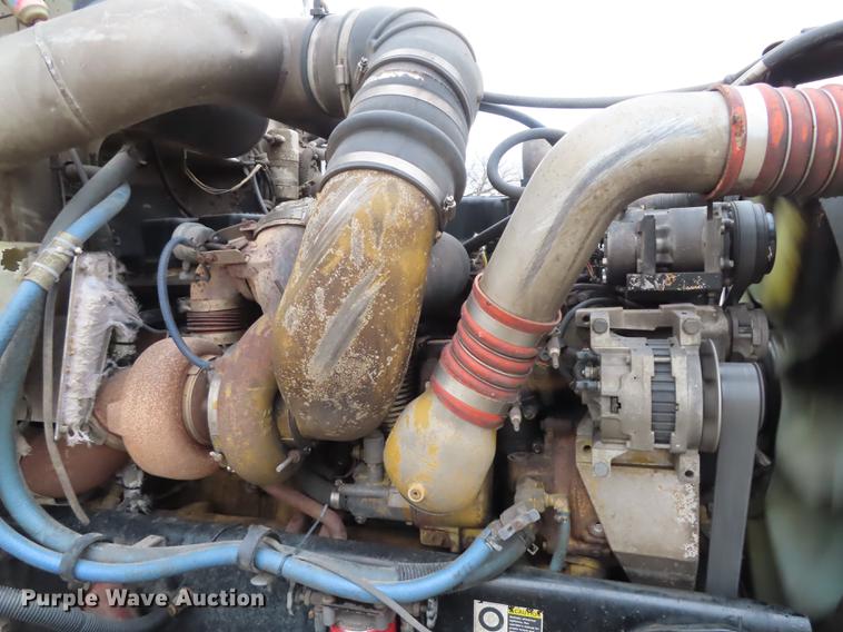 image for item L1489 2005 Peterbilt 378 roll off container truck