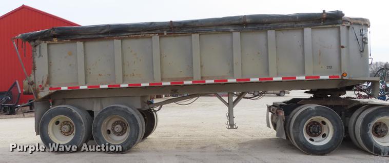 image for item L1490 1998 Hilbilt Hi Dump end dump trailer
