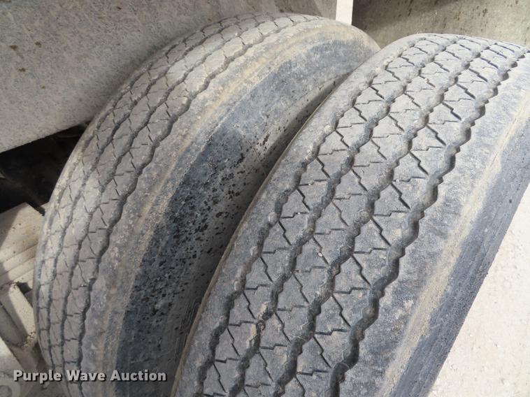 image for item L1490 1998 Hilbilt Hi Dump end dump trailer