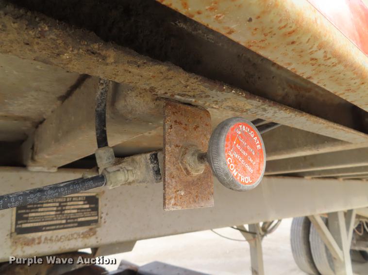 image for item L1490 1998 Hilbilt Hi Dump end dump trailer