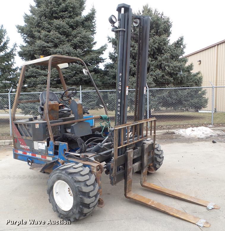 image for item L5738 2000 Princeton D50 forklift