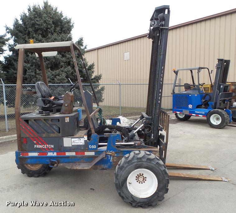 image for item L5738 2000 Princeton D50 forklift