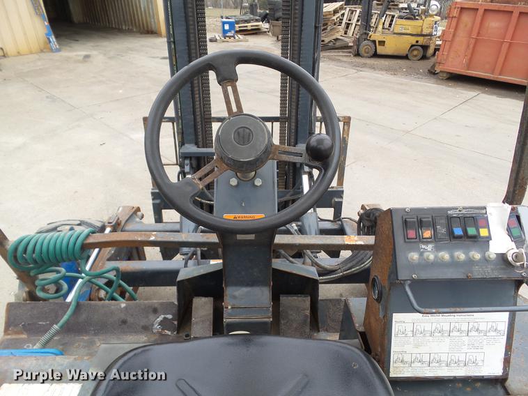 image for item L5738 2000 Princeton D50 forklift