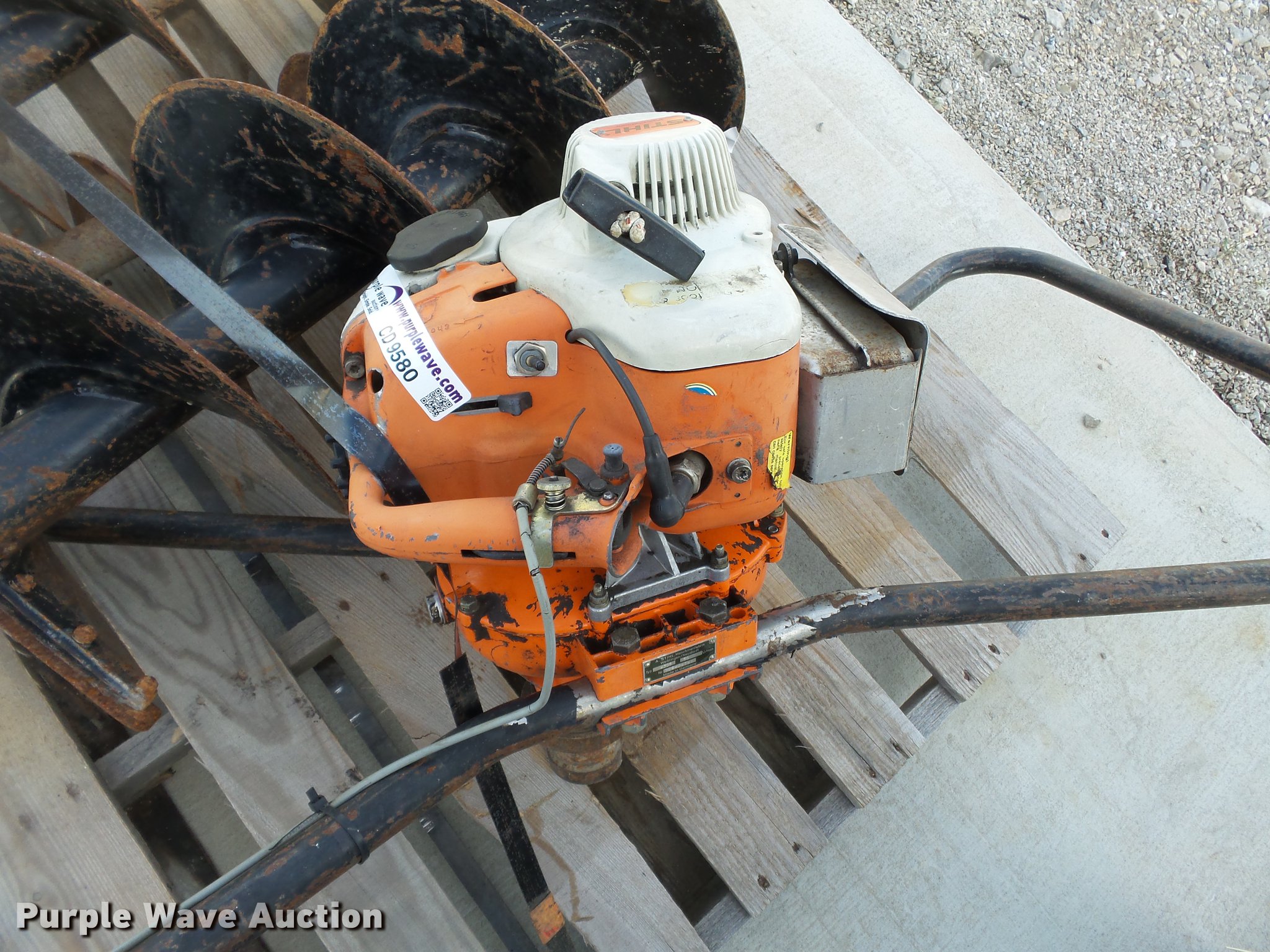 Stihl 4308 post hole auger in Bernie, MO Item CD9580 sold Purple Wave