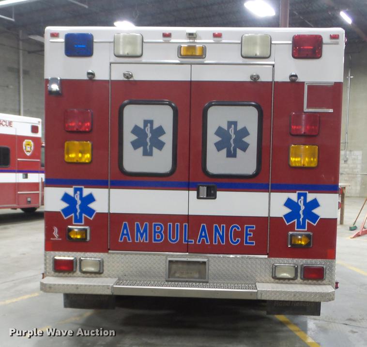 image for item DC1248 2000 Ford Econoline E450 Super Duty ambulance