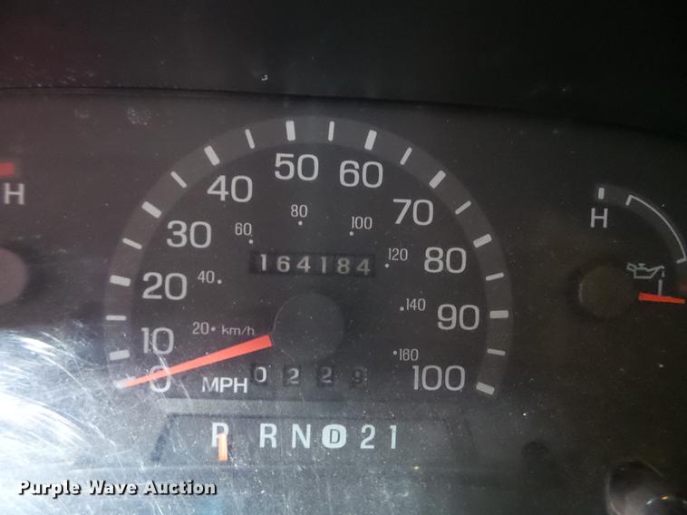 image for item DC1248 2000 Ford Econoline E450 Super Duty ambulance