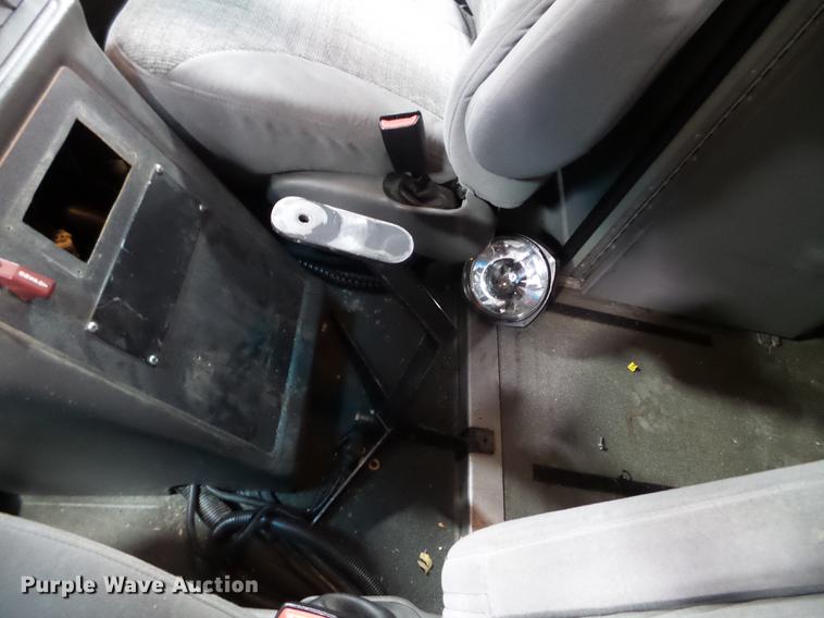 image for item DC1248 2000 Ford Econoline E450 Super Duty ambulance