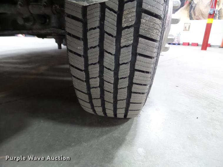 image for item DC1248 2000 Ford Econoline E450 Super Duty ambulance