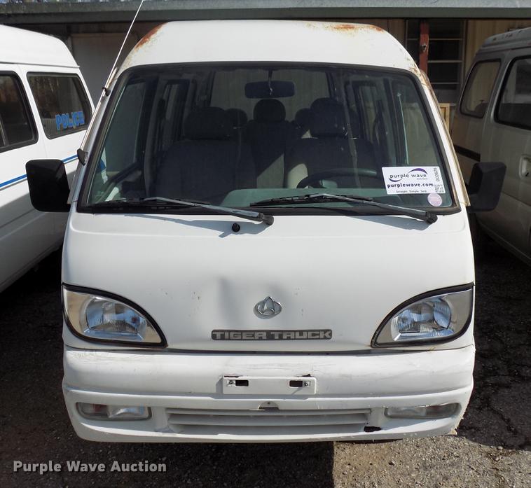 image for item DD3626 2002 Tiger Truck van