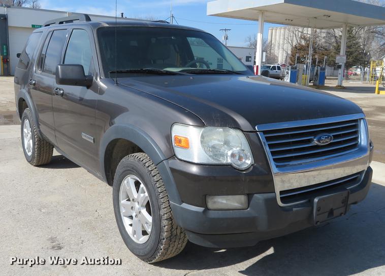 image for item DD6922 2007 Ford Explorer SUV