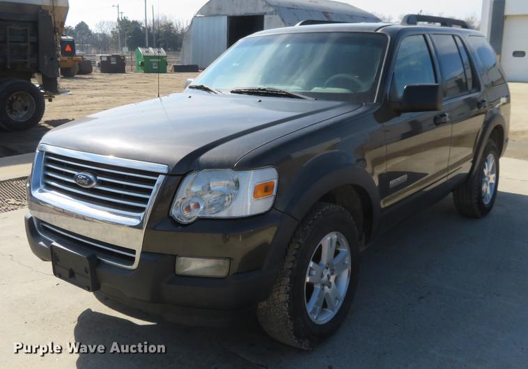 image for item DD6922 2007 Ford Explorer SUV