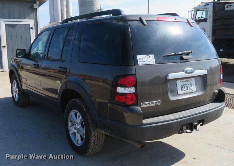 image for item DD6922 2007 Ford Explorer SUV