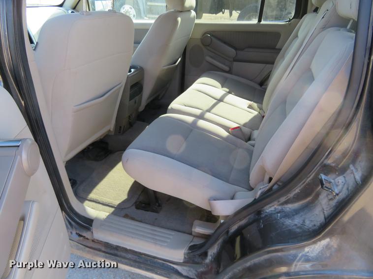 image for item DD6922 2007 Ford Explorer SUV