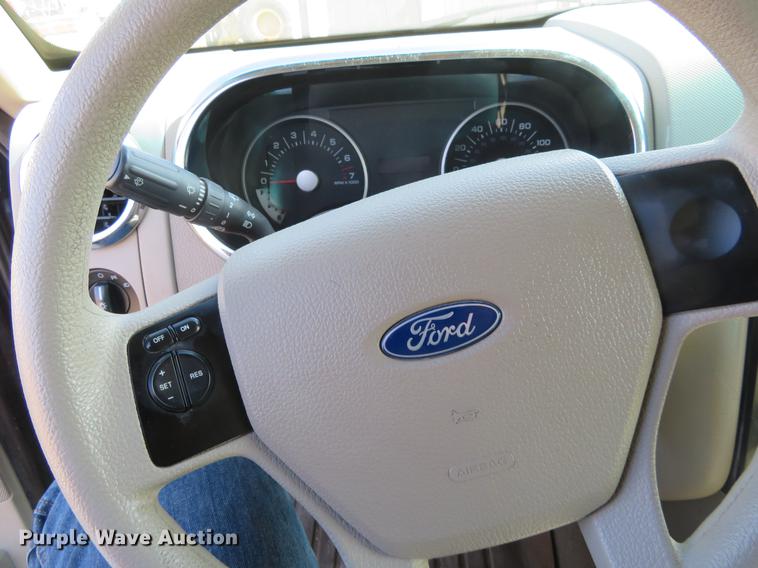 image for item DD6922 2007 Ford Explorer SUV