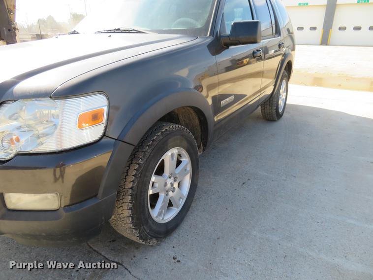 image for item DD6922 2007 Ford Explorer SUV