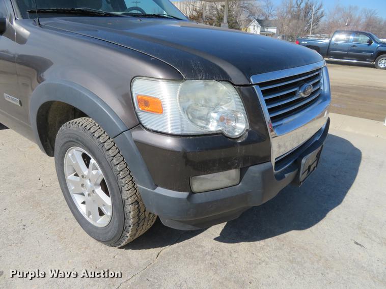 image for item DD6922 2007 Ford Explorer SUV