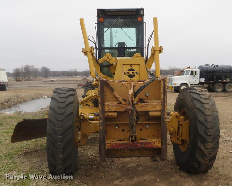 image for item DD6927 1995 Galion Dresser 850 motor grader