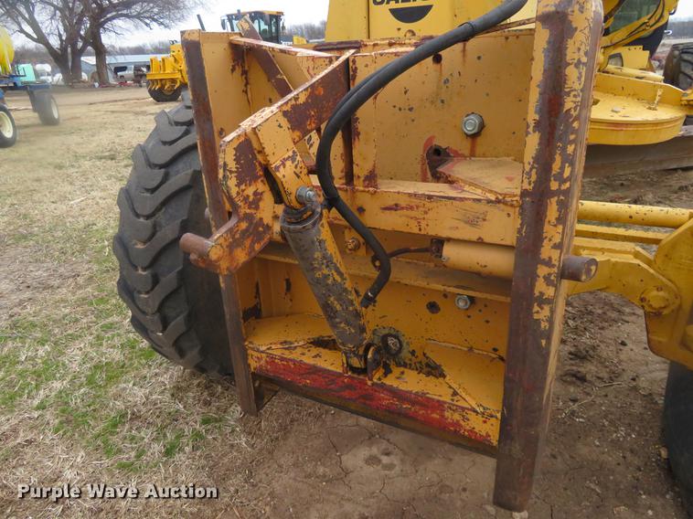 image for item DD6927 1995 Galion Dresser 850 motor grader