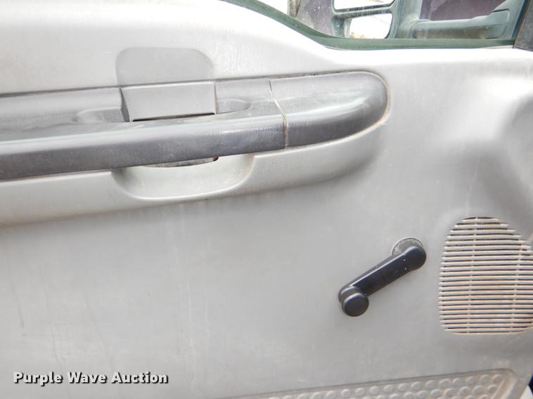 image for item DE0012 2007 Ford F450 Super Duty XL Crew Cab dump bed pickup truck