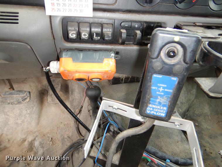 image for item DE0012 2007 Ford F450 Super Duty XL Crew Cab dump bed pickup truck