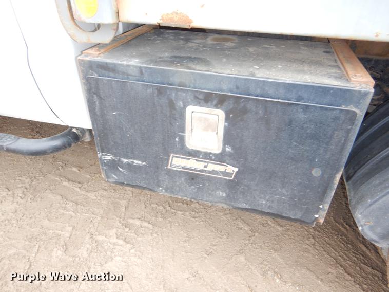 image for item DE0012 2007 Ford F450 Super Duty XL Crew Cab dump bed pickup truck