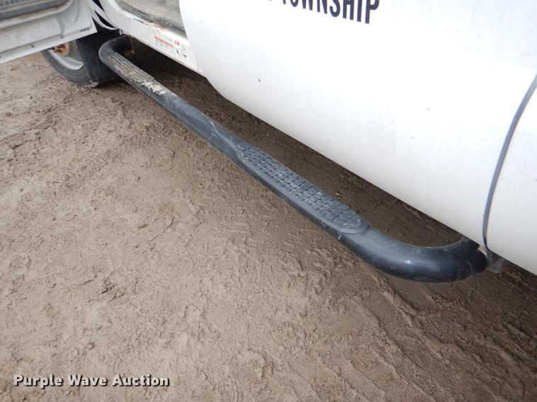 image for item DE0012 2007 Ford F450 Super Duty XL Crew Cab dump bed pickup truck